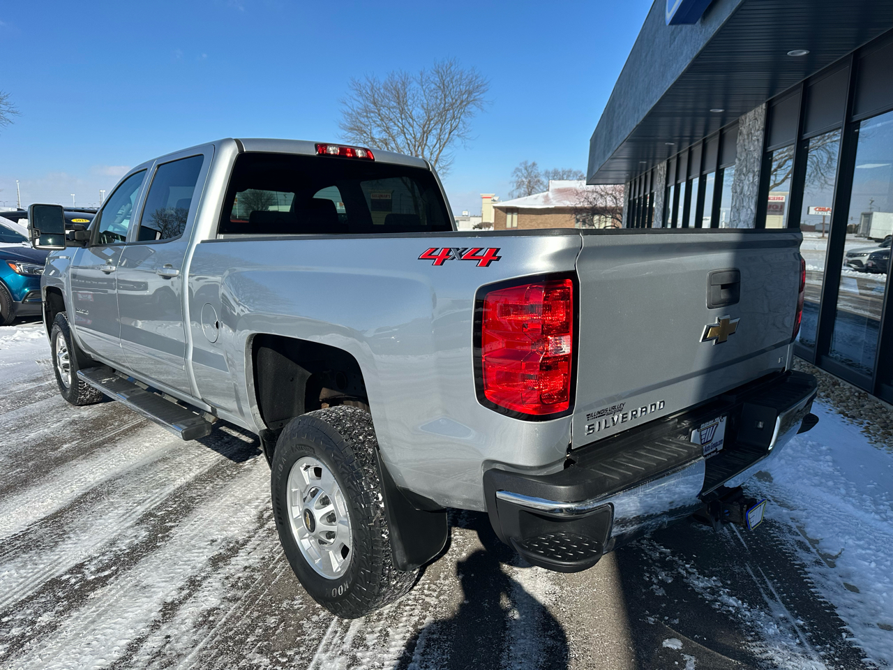 Chevrolet Silverado 2500HD LT Crew Cab 4WD 2018