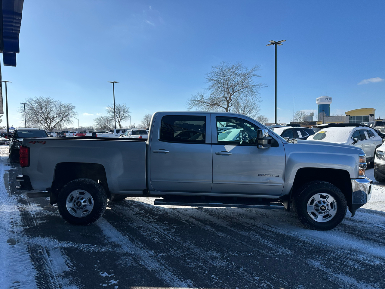 Chevrolet Silverado 2500HD LT Crew Cab 4WD 2018