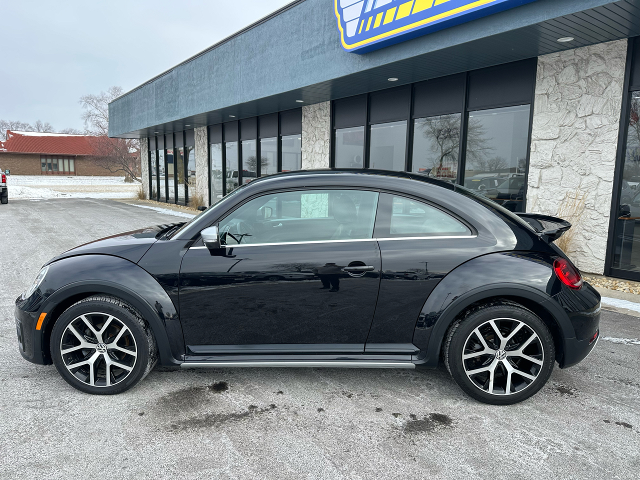 Volkswagen Beetle 1.8T Dune 2016