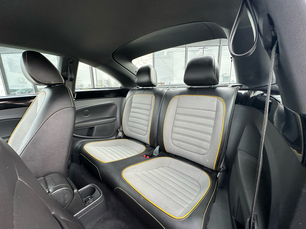 Volkswagen Beetle 1.8T Dune 2016