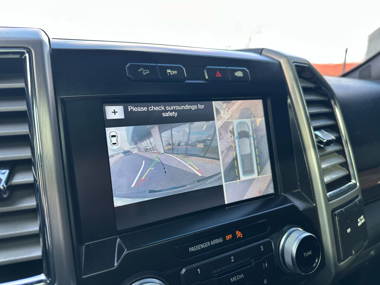 Ford F-150 Platinum SuperCrew 4WD 2016