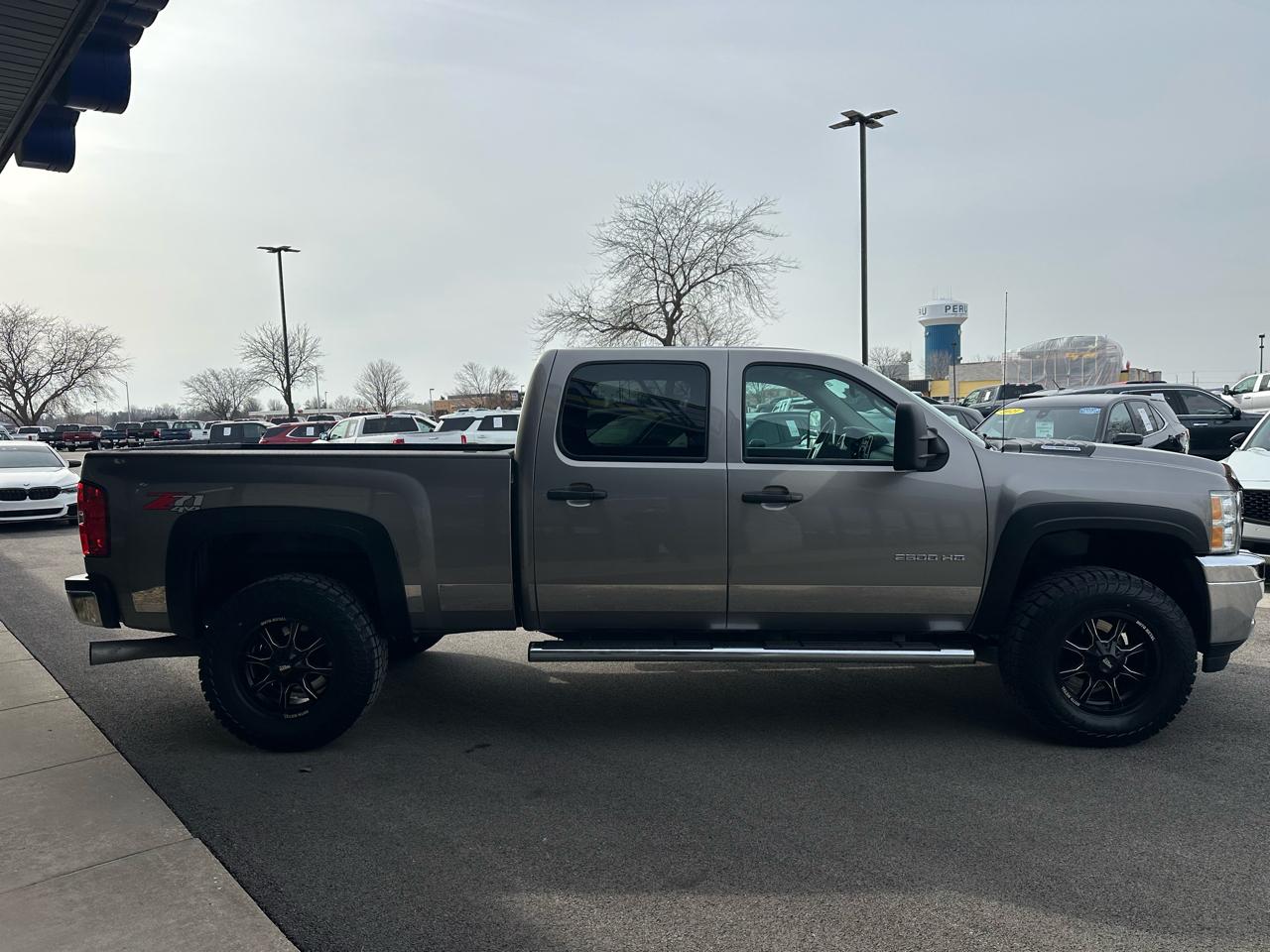 Chevrolet Silverado 2500HD LT Crew Cab 4WD 2013