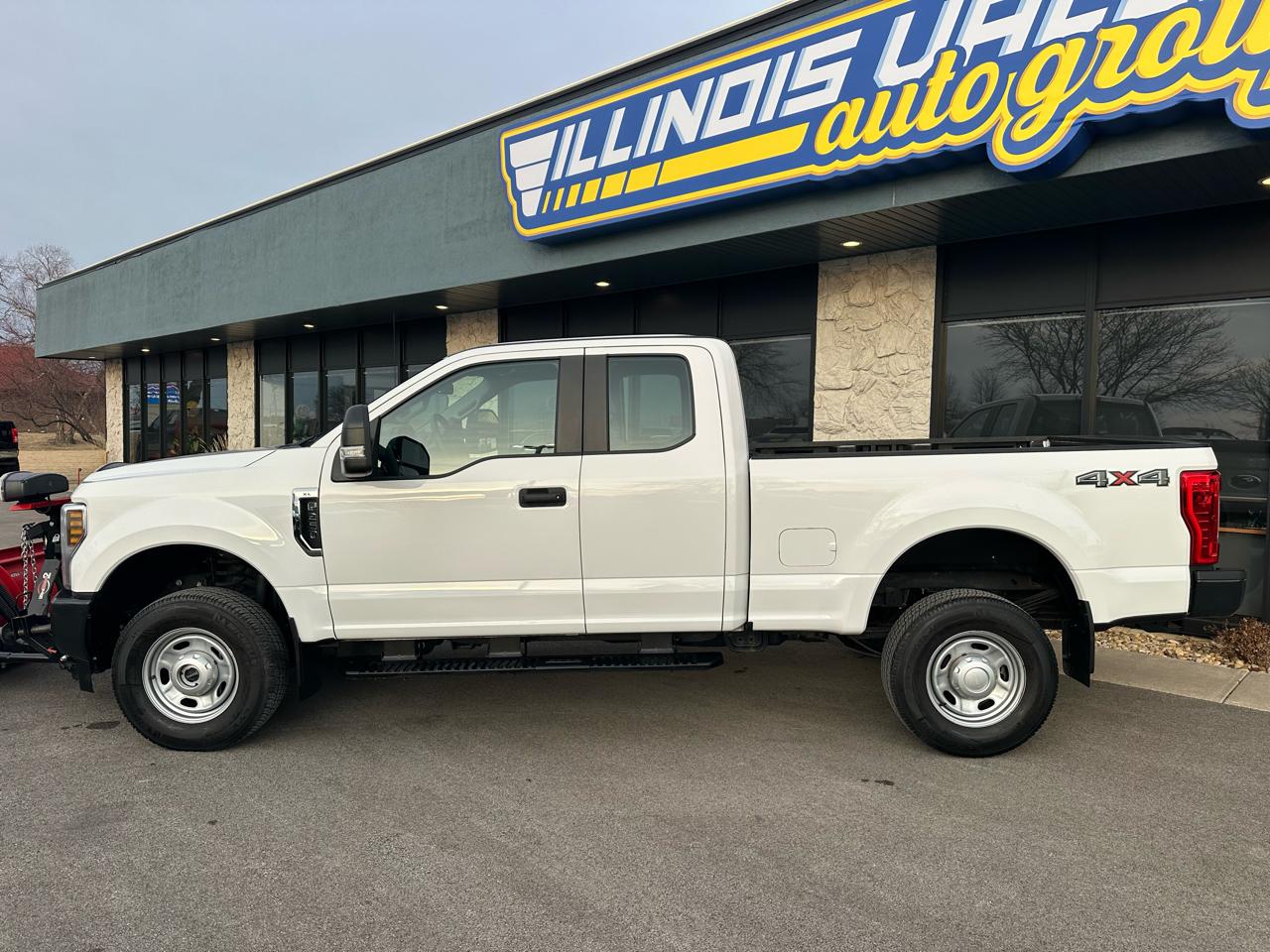 Ford F-250 SD XL SuperCab 4WD 2019