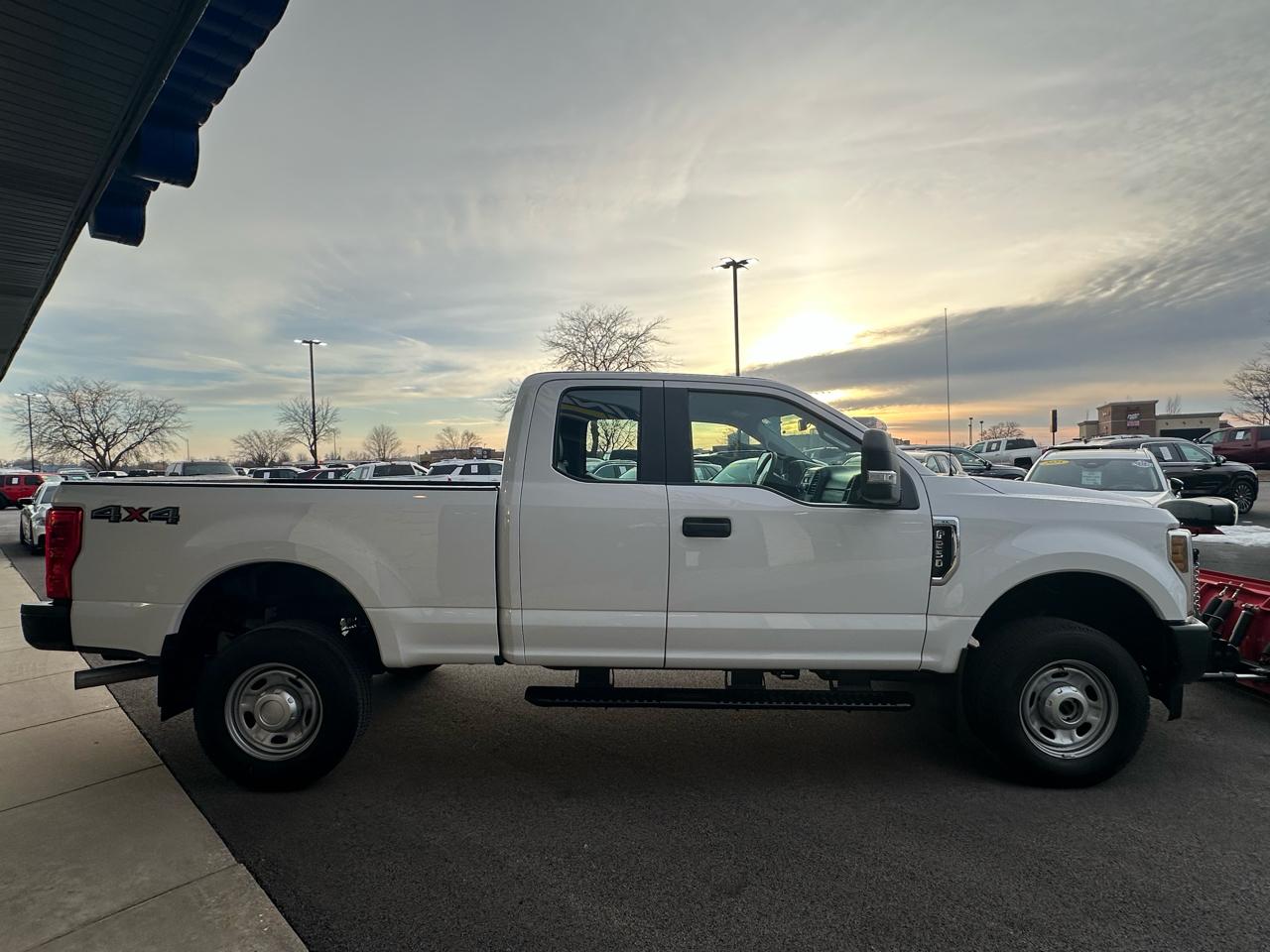 Ford F-250 SD XL SuperCab 4WD 2019