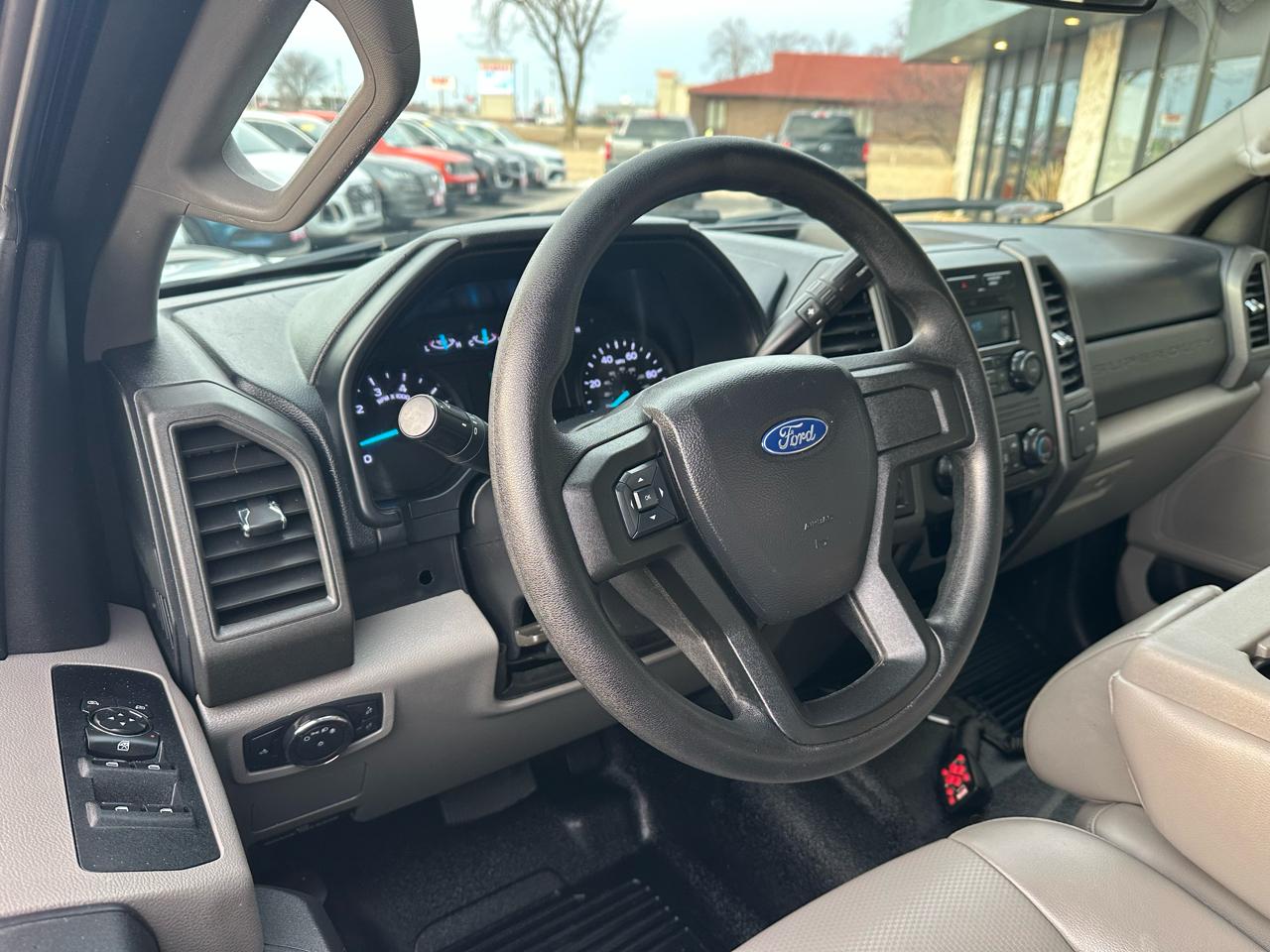 Ford F-250 SD XL SuperCab 4WD 2019