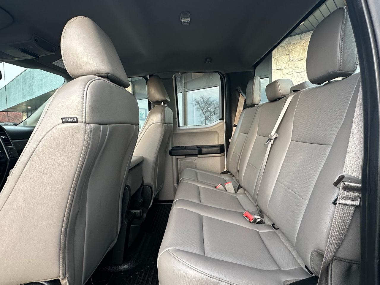 Ford F-250 SD XL SuperCab 4WD 2019