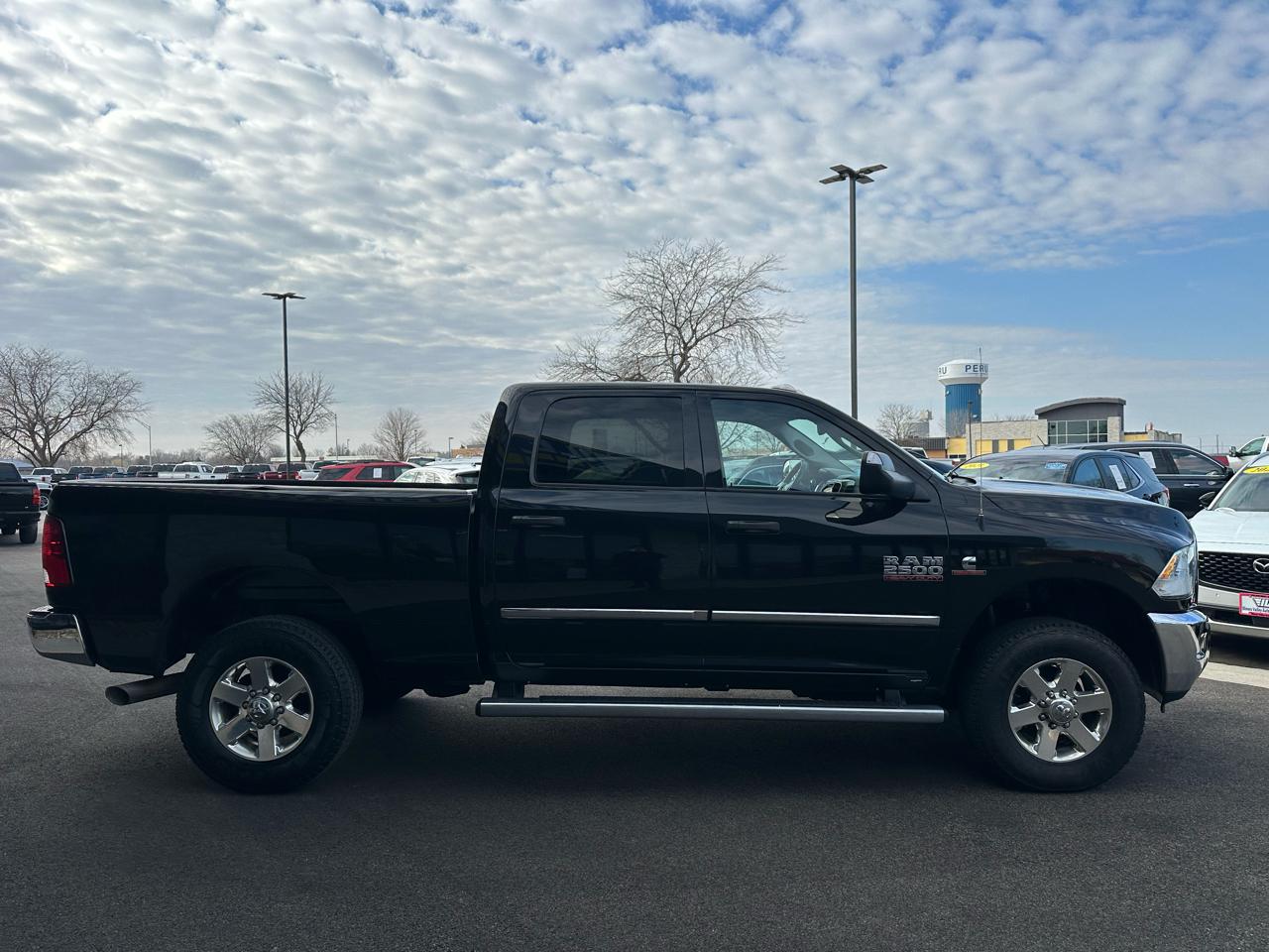 RAM 2500 SLT Crew Cab 4WD 2015