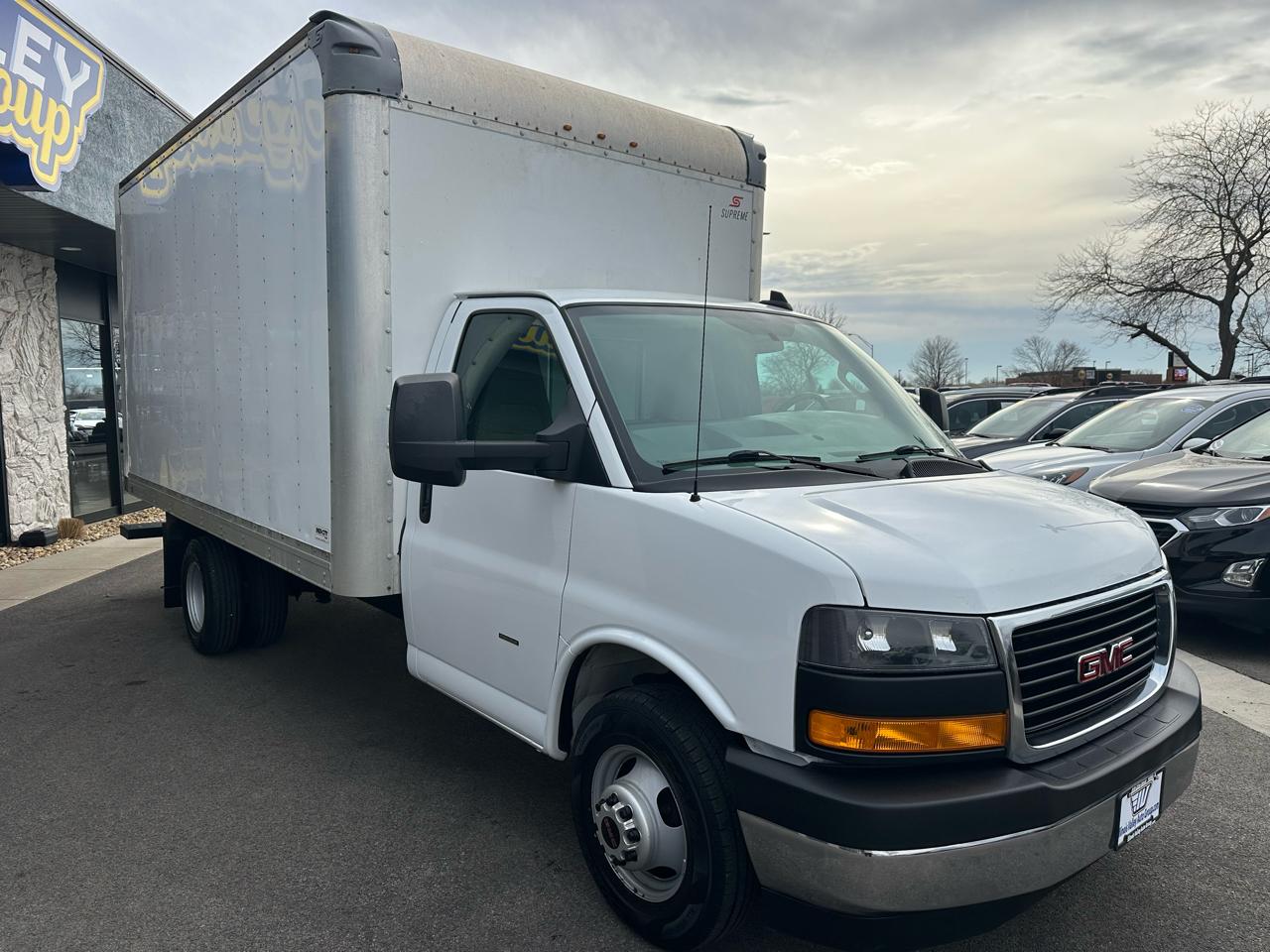 GMC Savana G3500 159 in. 2018