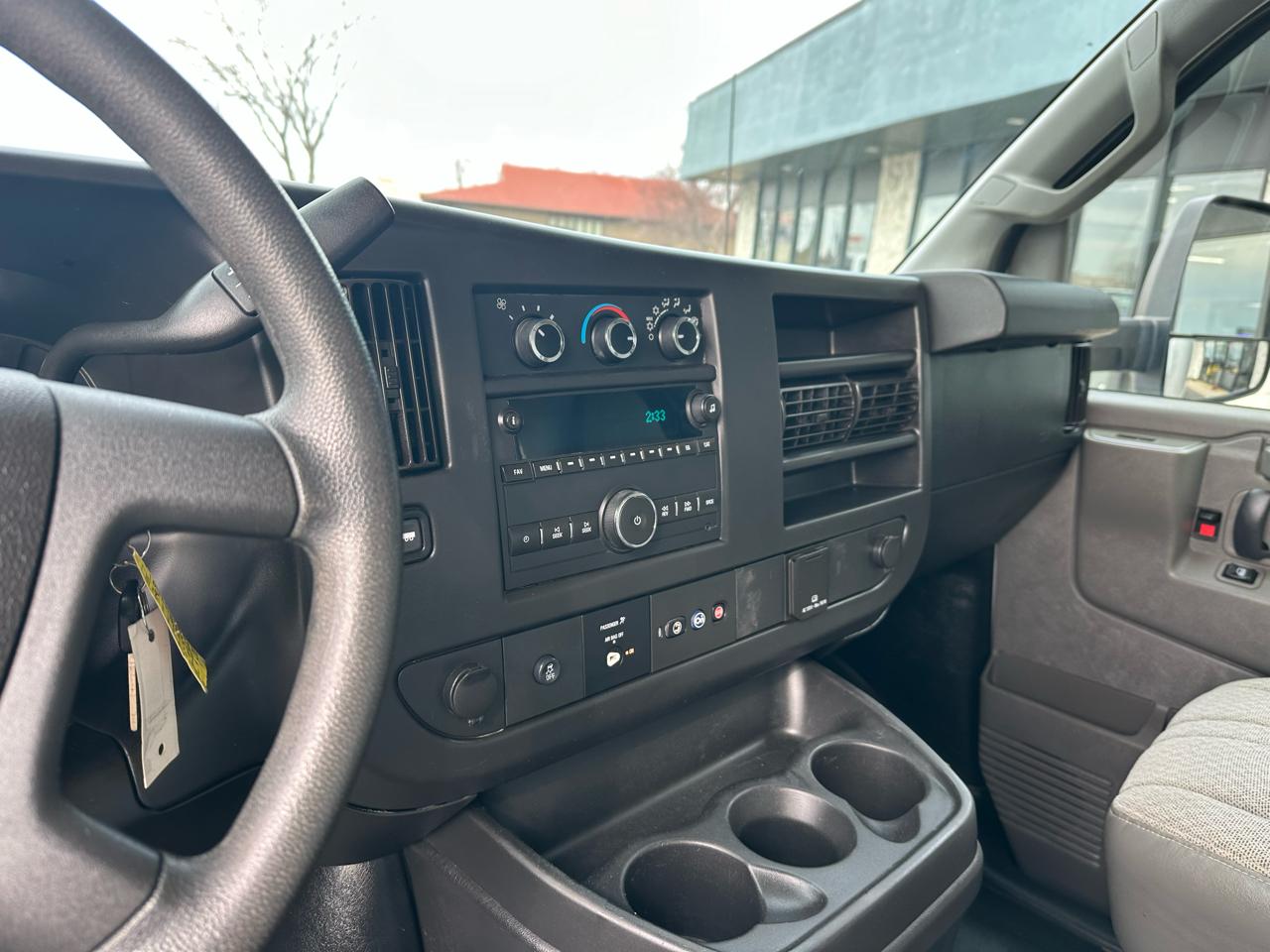 GMC Savana G3500 159 in. 2018