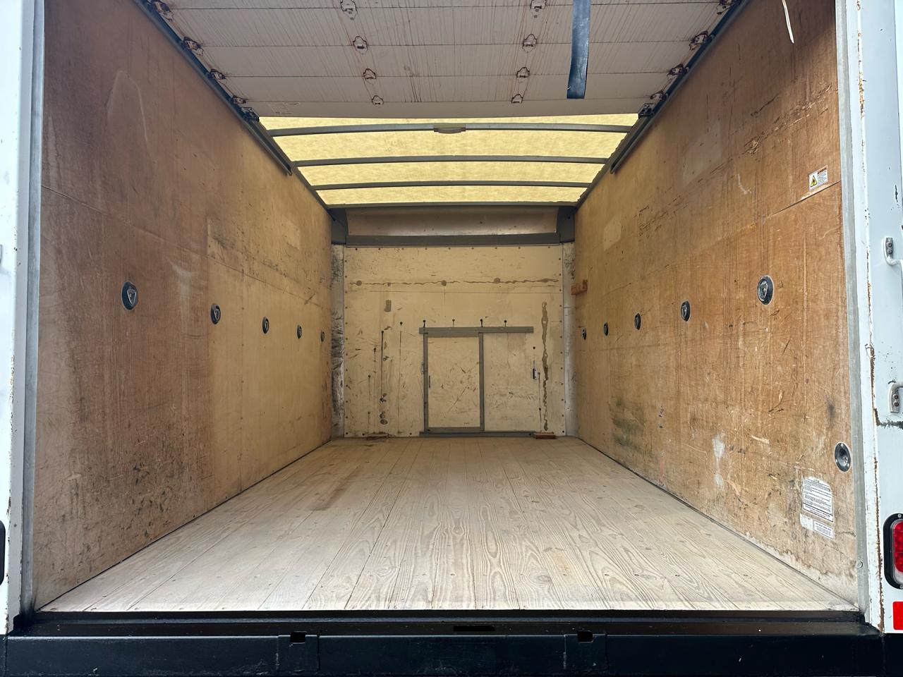 GMC Savana G3500 159 in. 2018