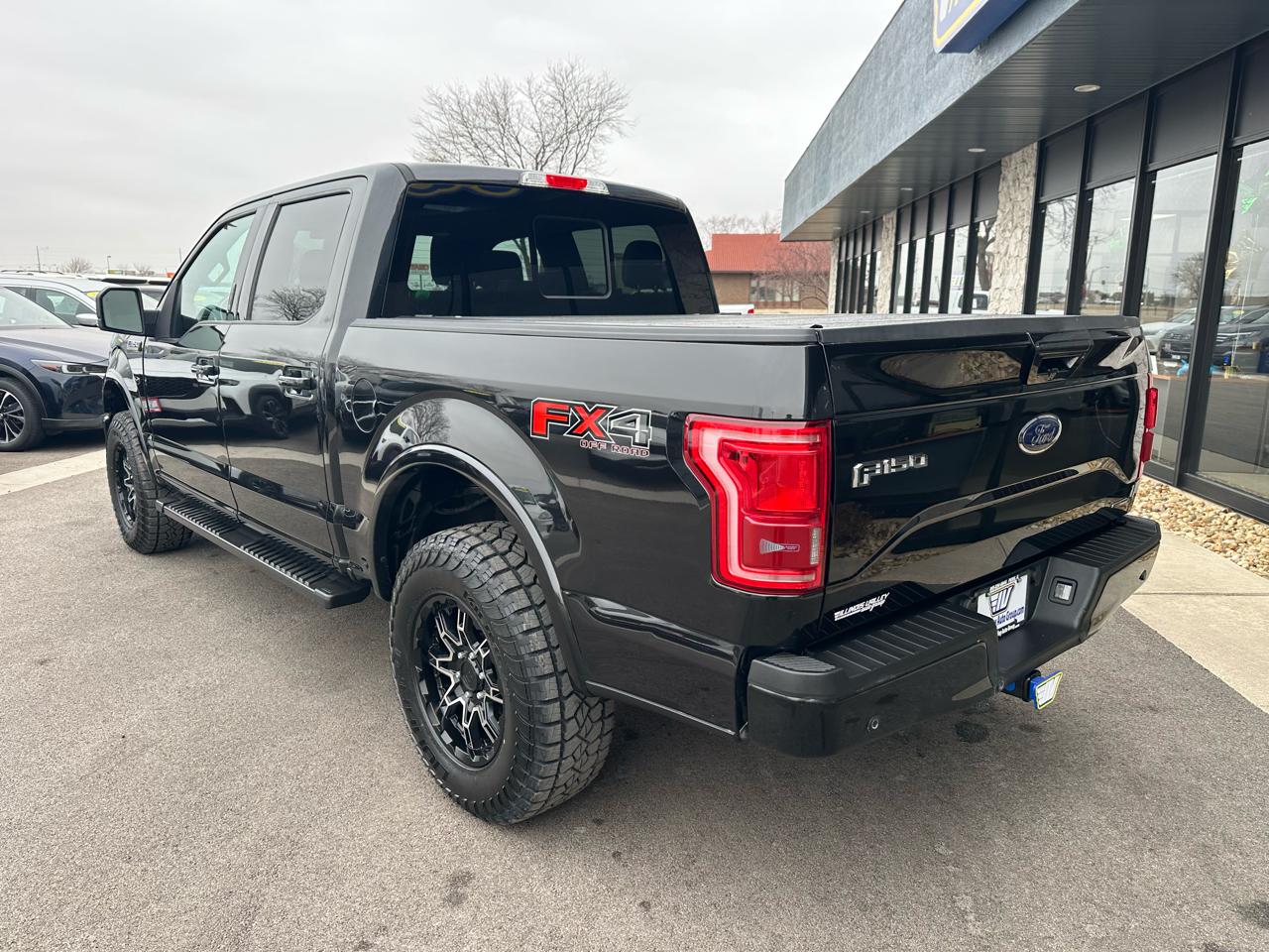 Ford F-150 Lariat SuperCrew 4WD 2015