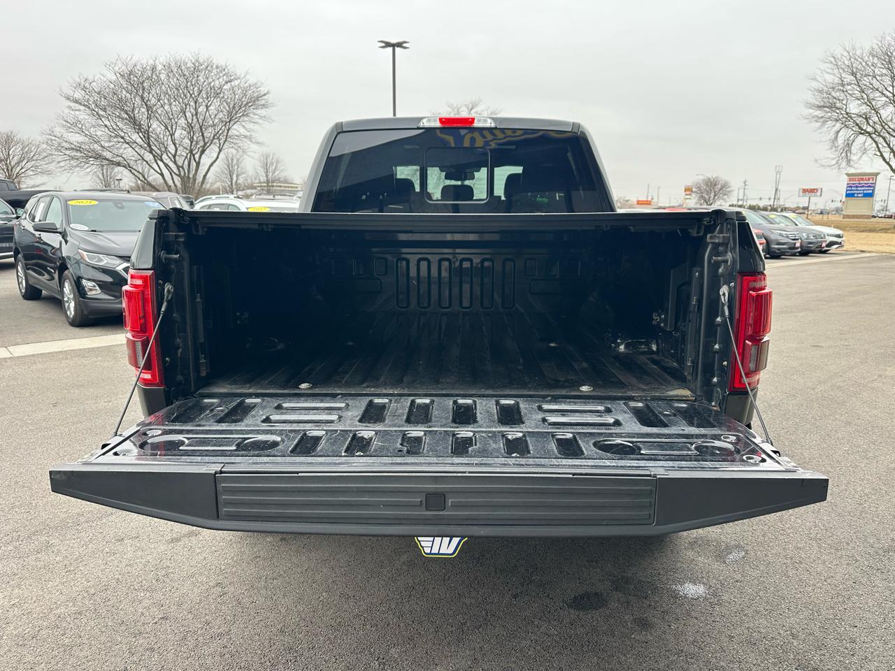 Ford F-150 Lariat SuperCrew 4WD 2015