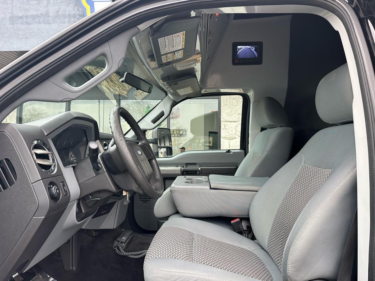 Ford F-550 Regular Cab DRW 2WD 2011