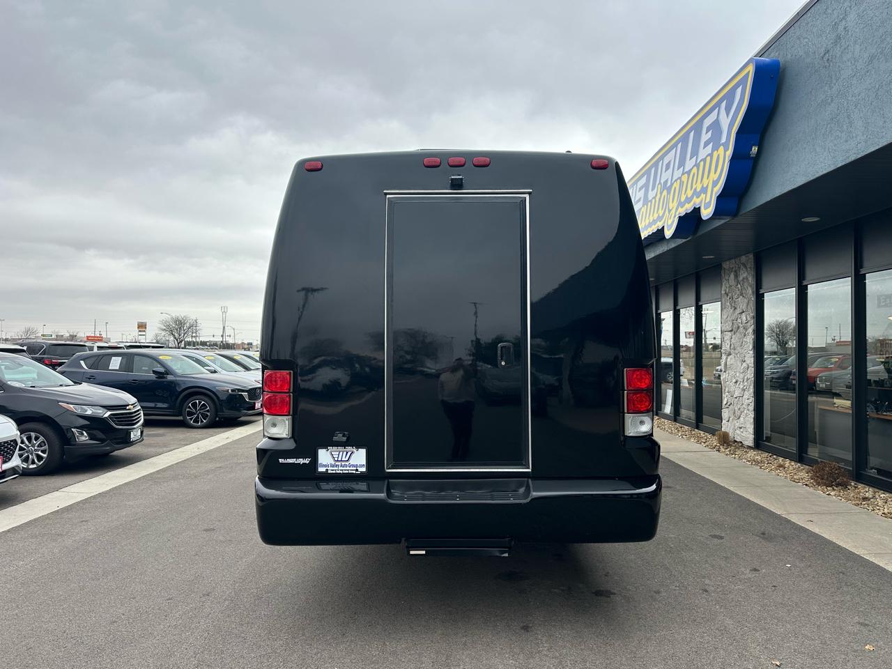 Ford F-550 Regular Cab DRW 2WD 2011