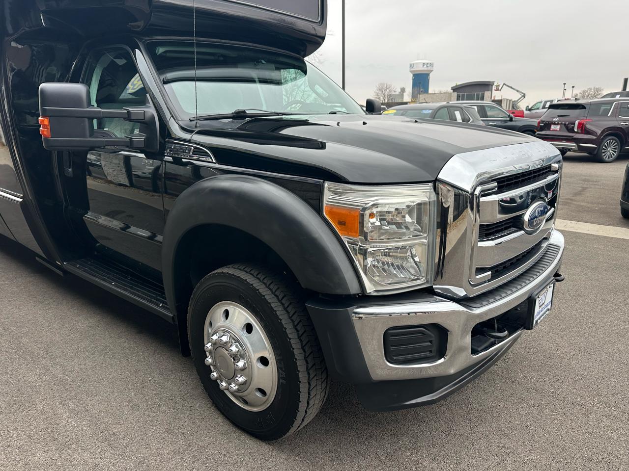 Ford F-550 Regular Cab DRW 2WD 2011