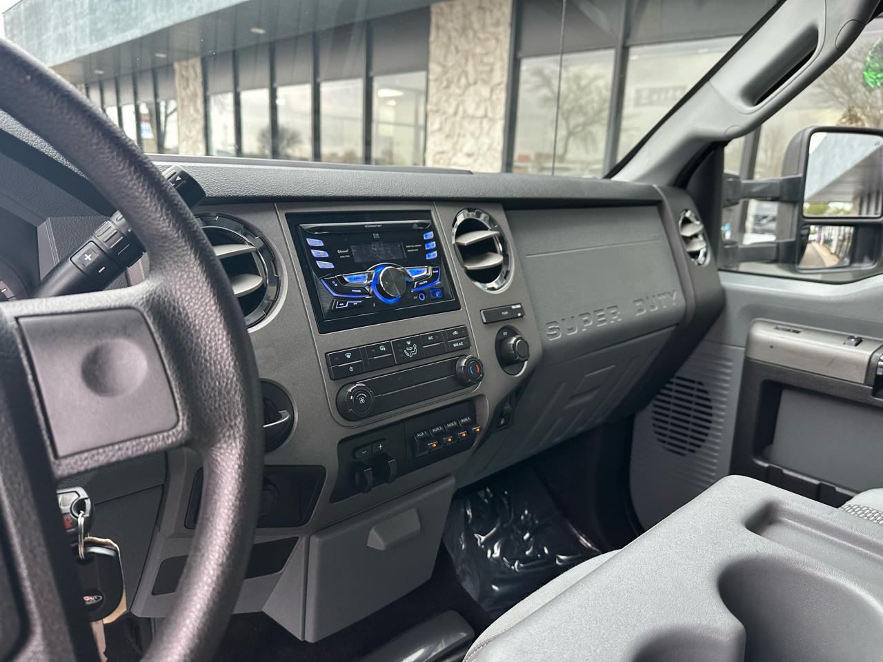 Ford F-550 Regular Cab DRW 2WD 2011