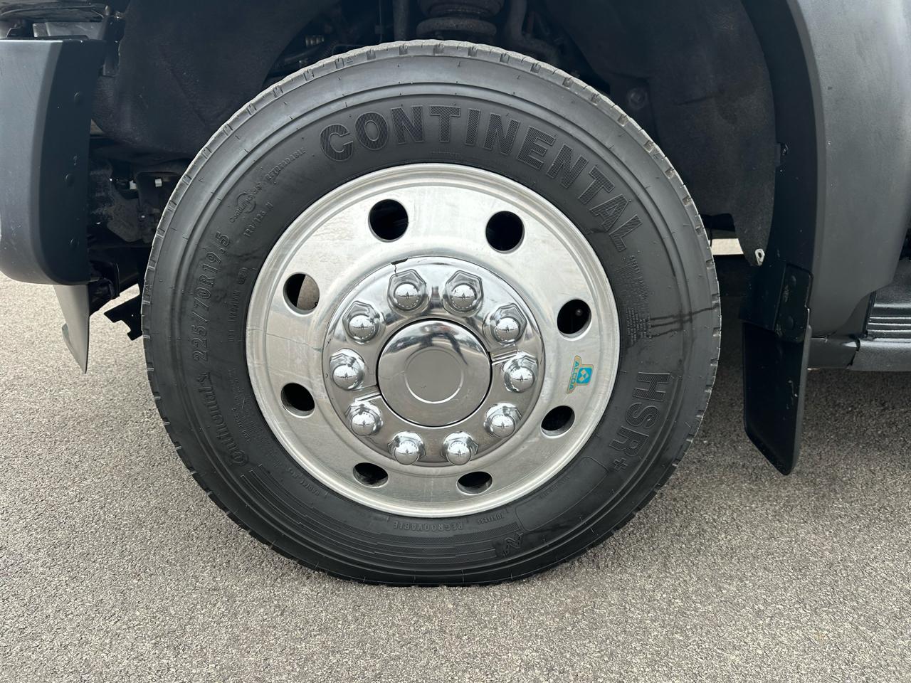 Ford F-550 Regular Cab DRW 2WD 2011