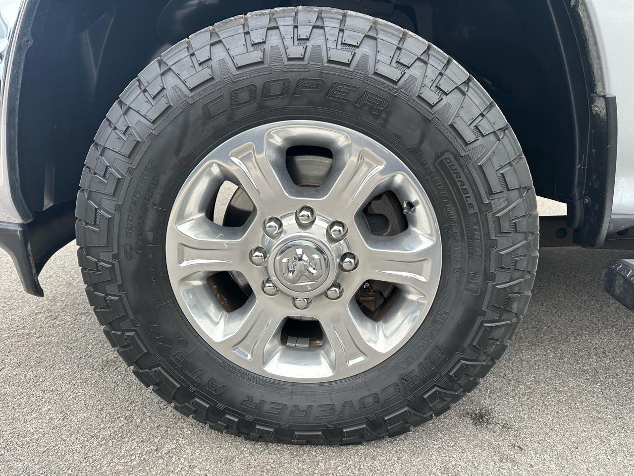 RAM 3500 Tradesman Crew Cab 4WD 2021