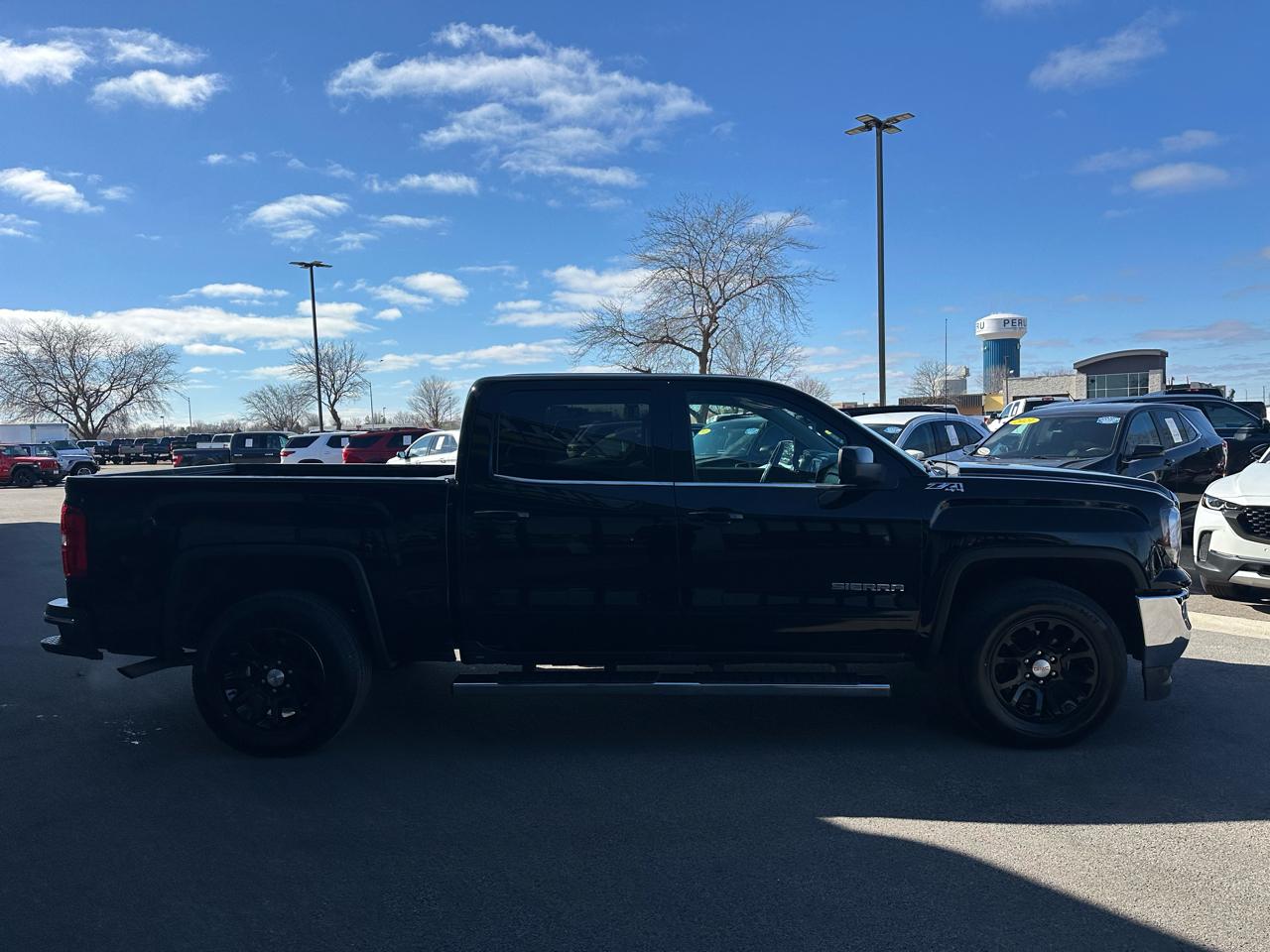 GMC Sierra 1500 SLE Crew Cab 4WD 2017