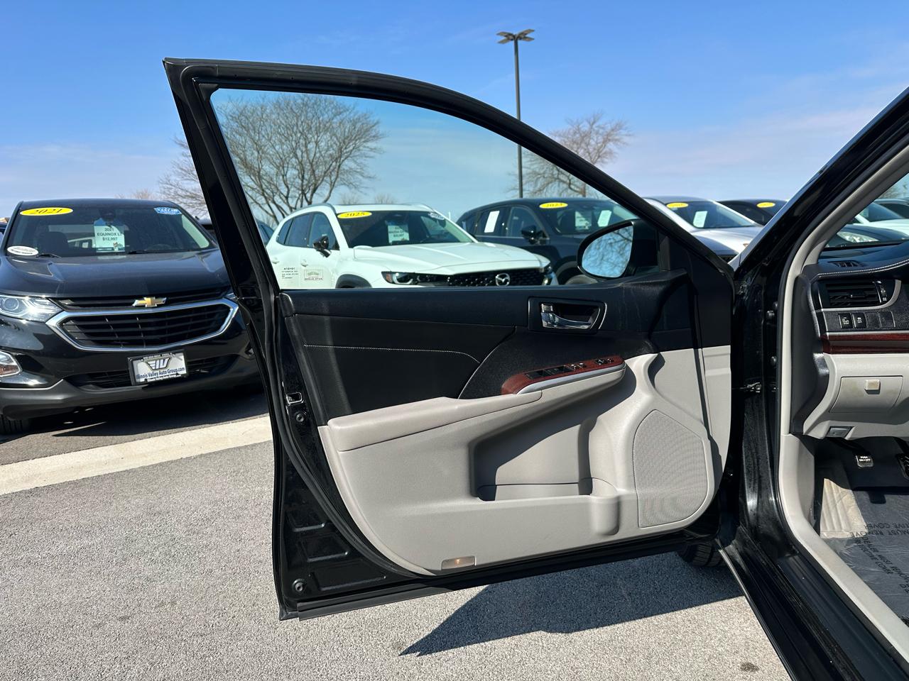 Toyota Camry SE 2014