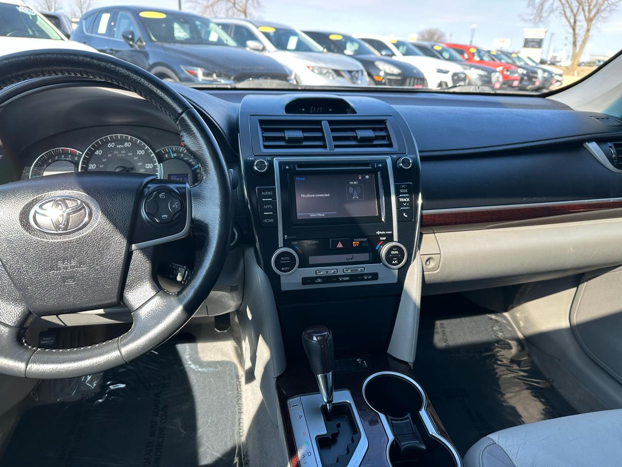 Toyota Camry SE 2014