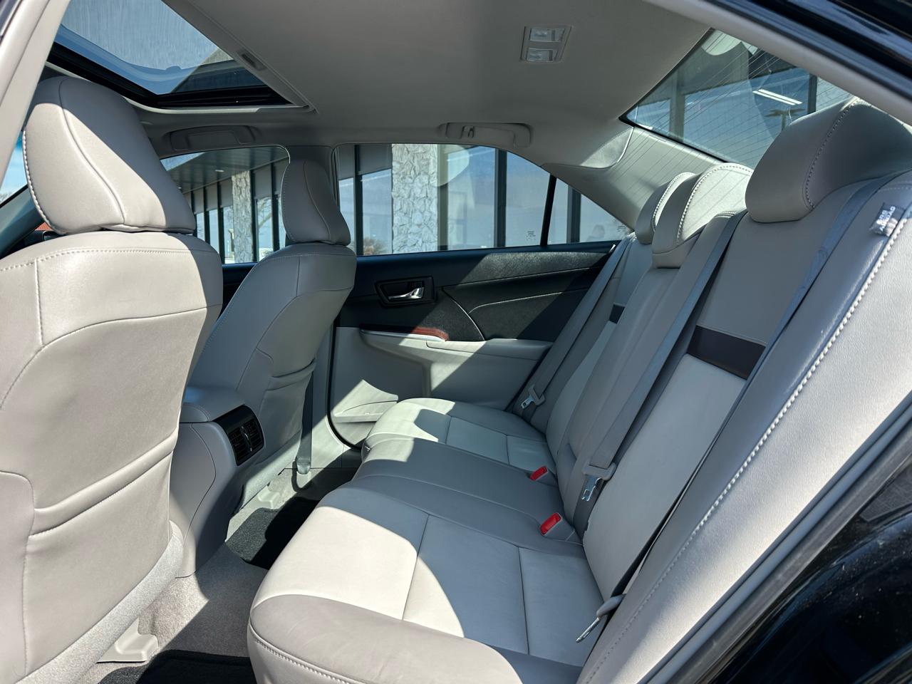 Toyota Camry SE 2014