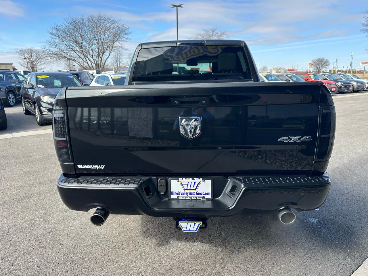 RAM 1500 Tradesman Crew Cab SWB 4WD 2018
