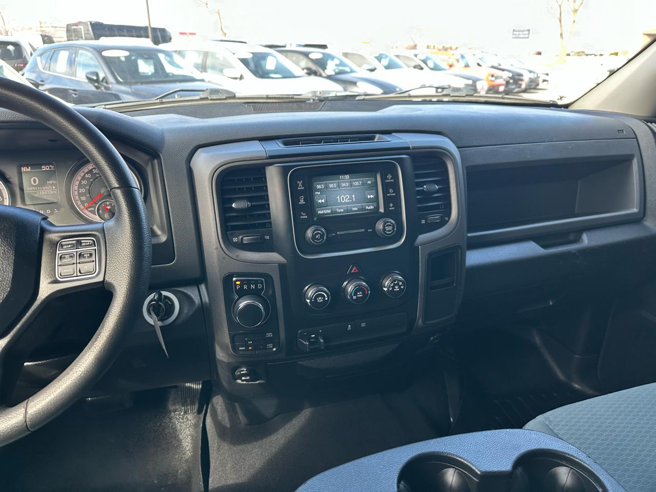 RAM 1500 Tradesman Crew Cab SWB 4WD 2018