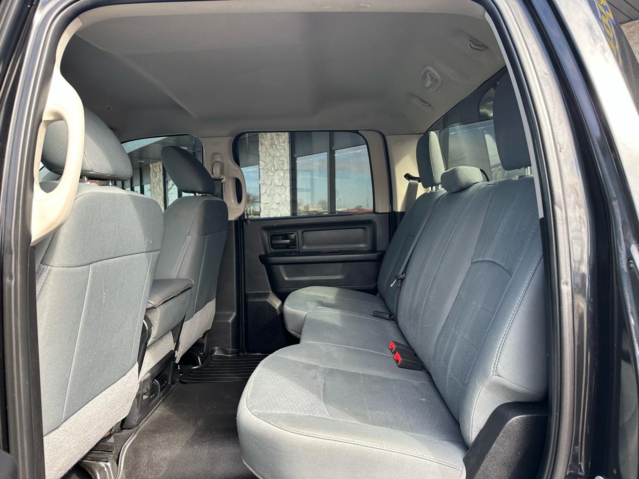 RAM 1500 Tradesman Crew Cab SWB 4WD 2018