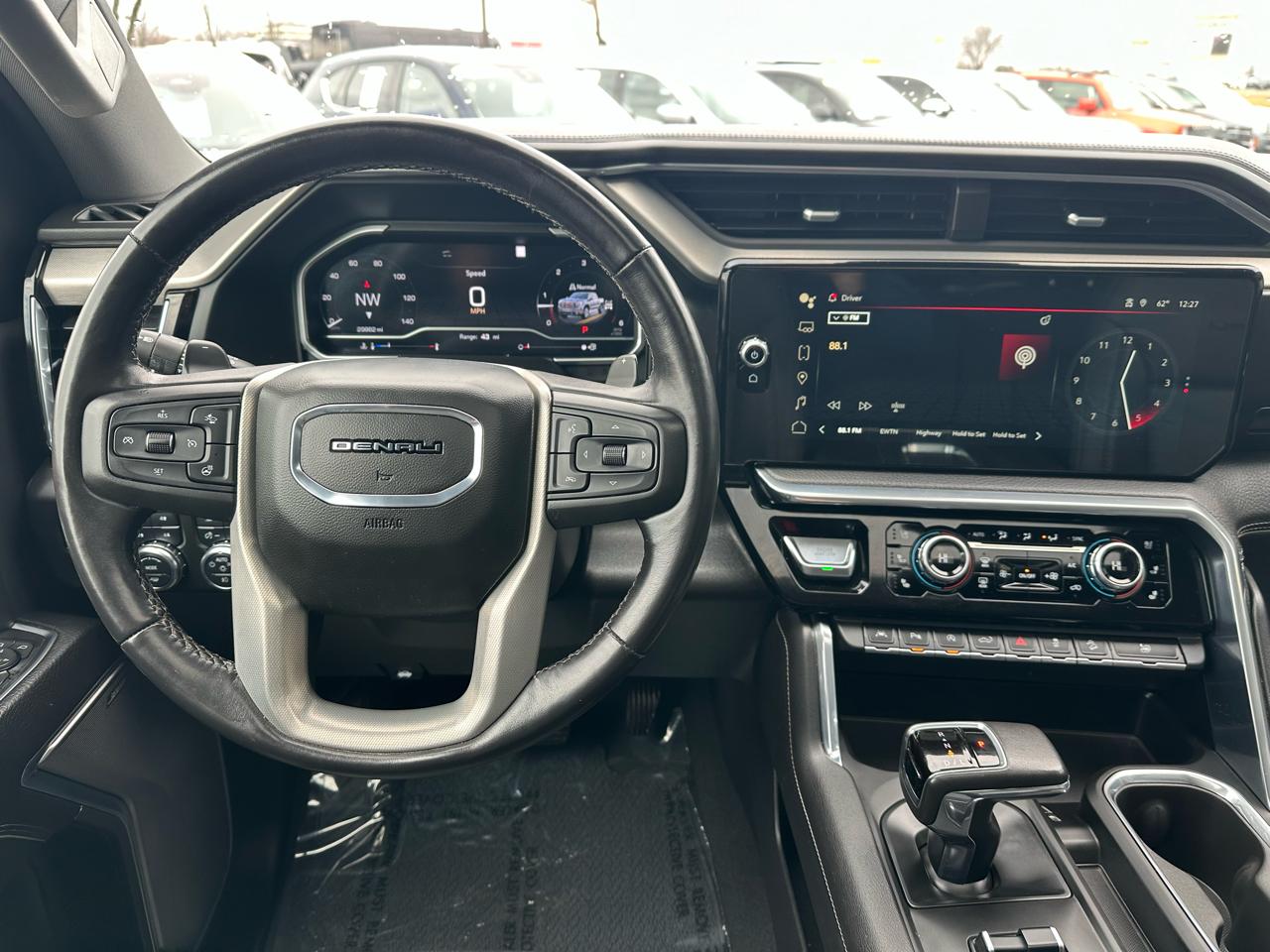 GMC Sierra 1500 Denali Crew Cab Short Box 4WD 2022