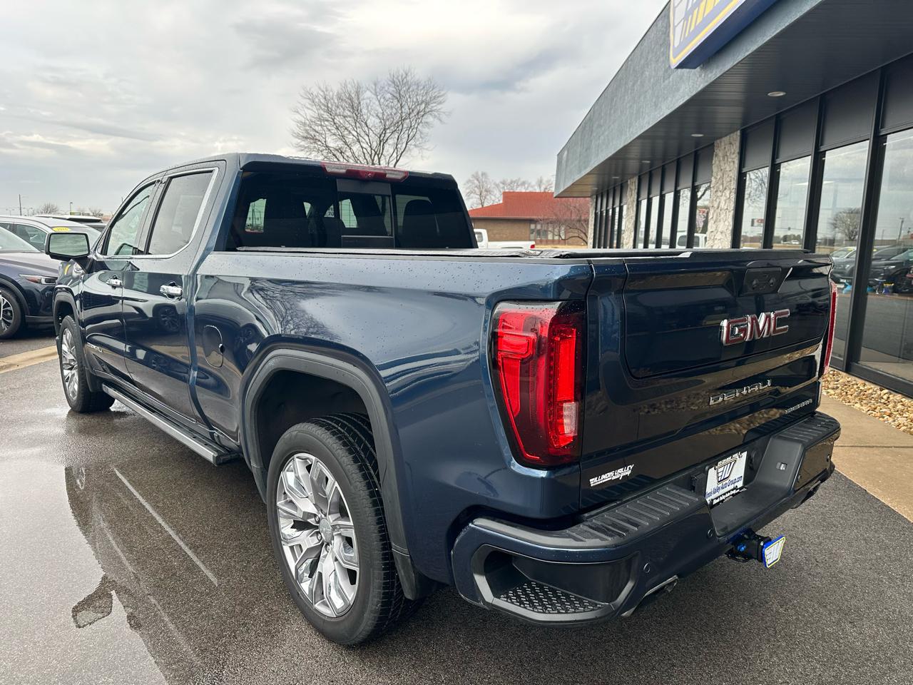 GMC Sierra 1500 Denali Crew Cab Short Box 4WD 2022