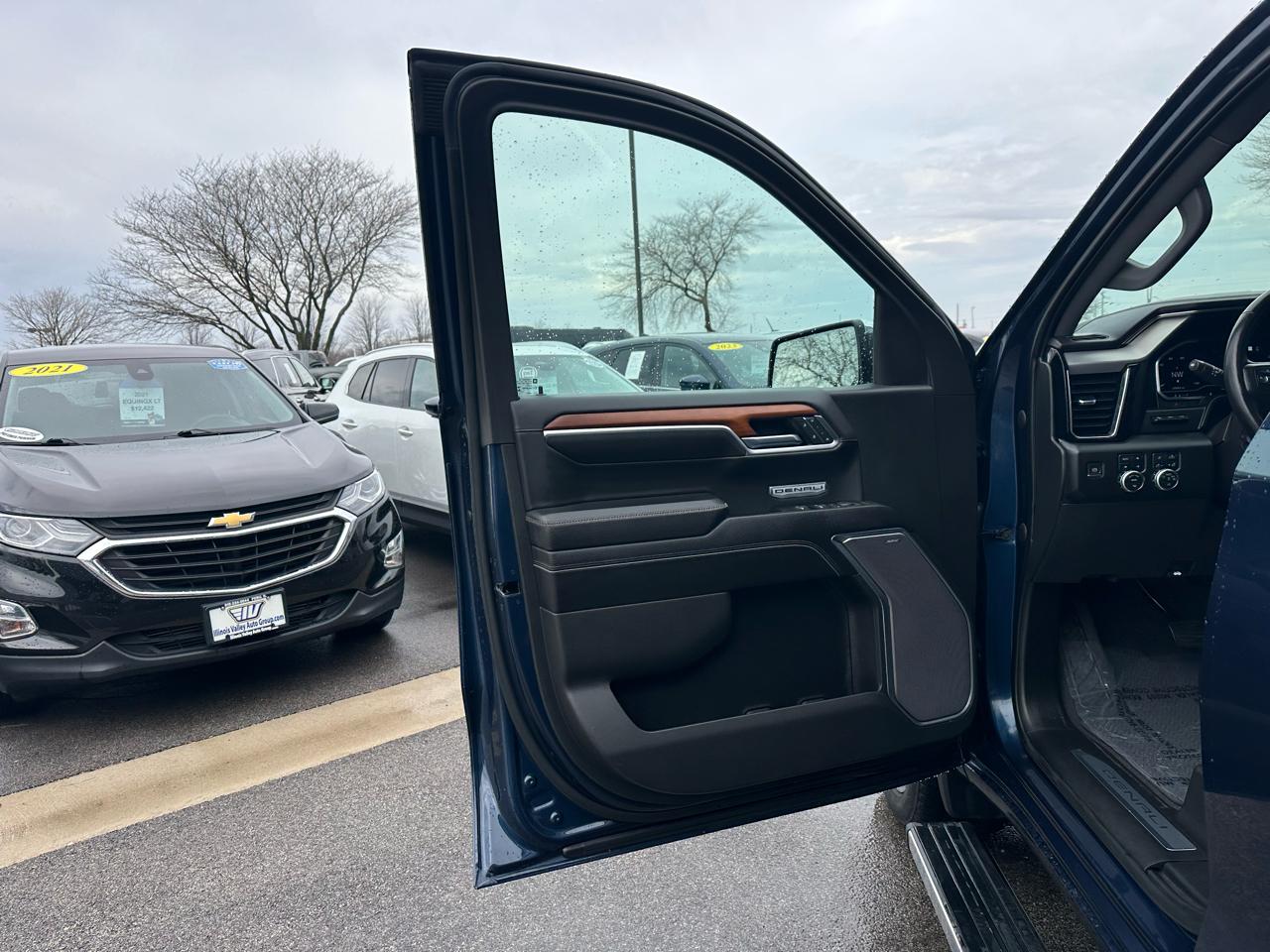 GMC Sierra 1500 Denali Crew Cab Short Box 4WD 2022