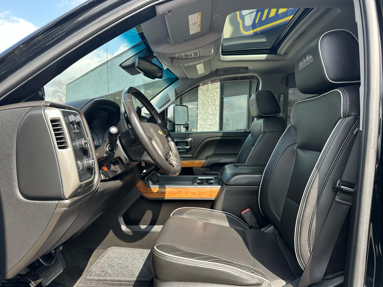 Chevrolet Silverado 2500HD High Country 4WD 2018