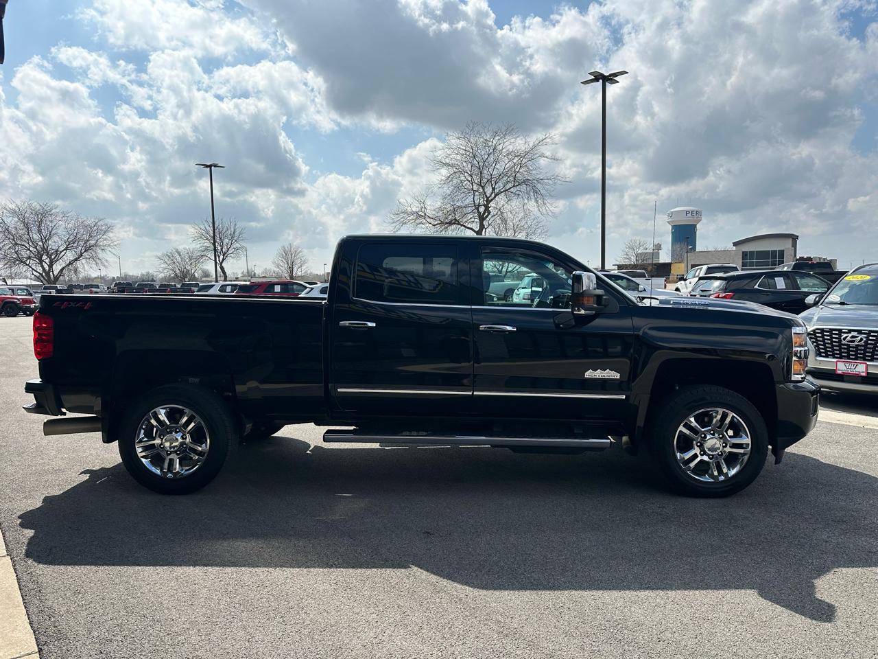 Chevrolet Silverado 2500HD High Country 4WD 2018