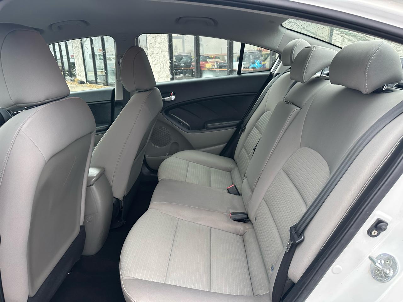 Kia Forte 4dr Sdn Auto LX 2014