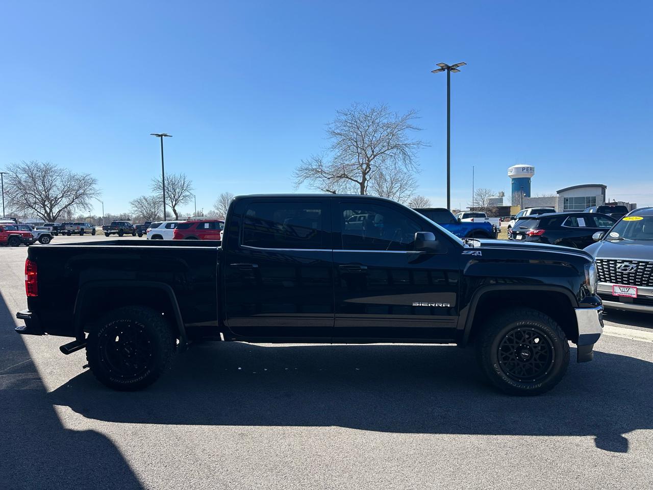 GMC Sierra 1500 SLE Crew Cab 4WD 2017