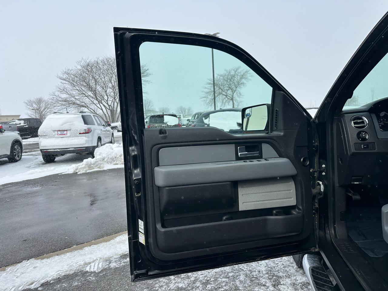 Ford F-150 XLT SuperCrew 4WD 2012