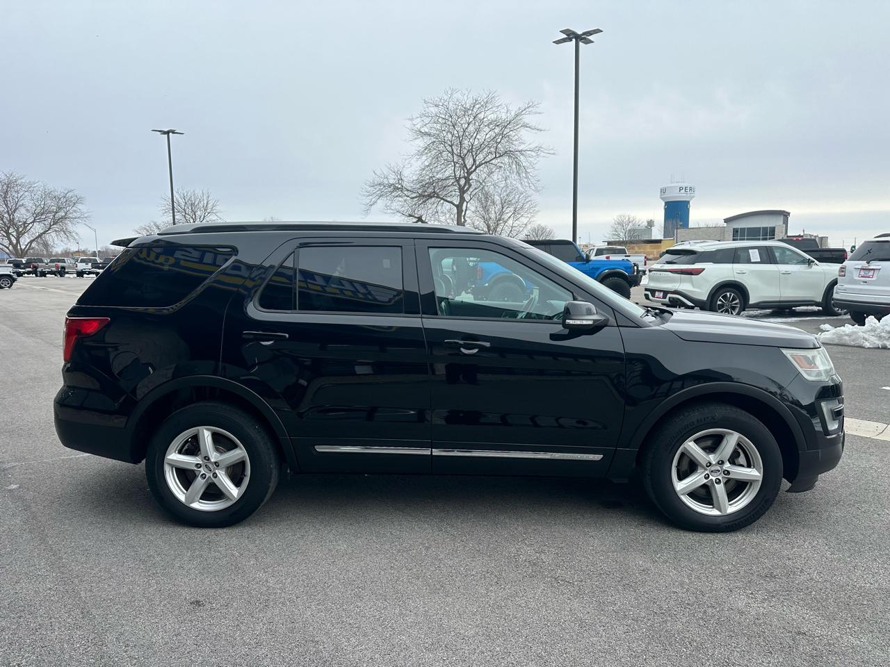 Ford Explorer XLT 4WD 2016