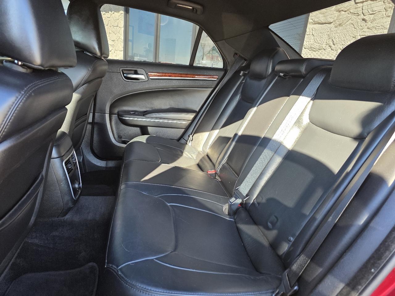 Chrysler 300 RWD 2014