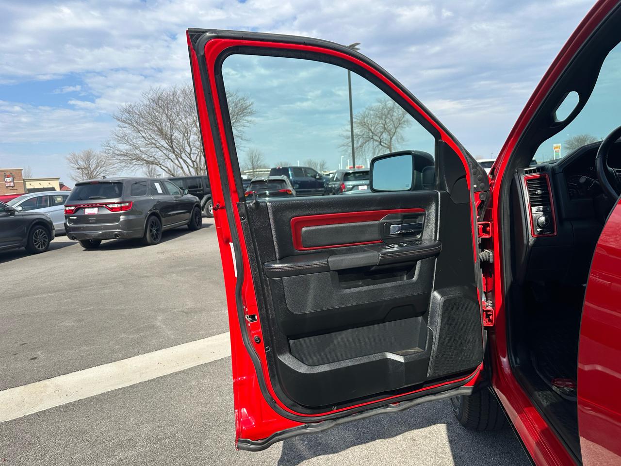 RAM 1500 Rebel Crew Cab 4WD 2017