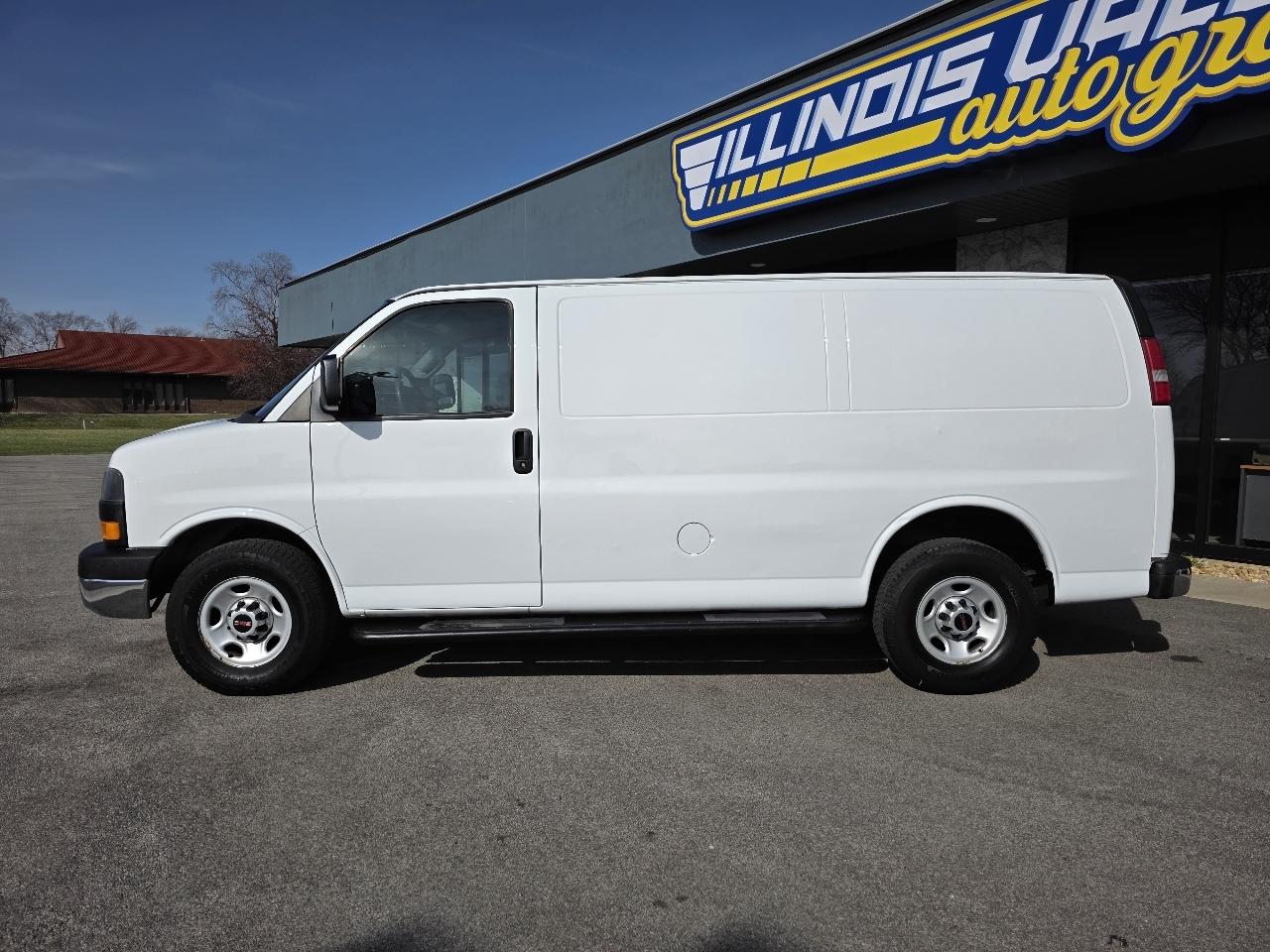 GMC Savana G2500 Cargo 2016
