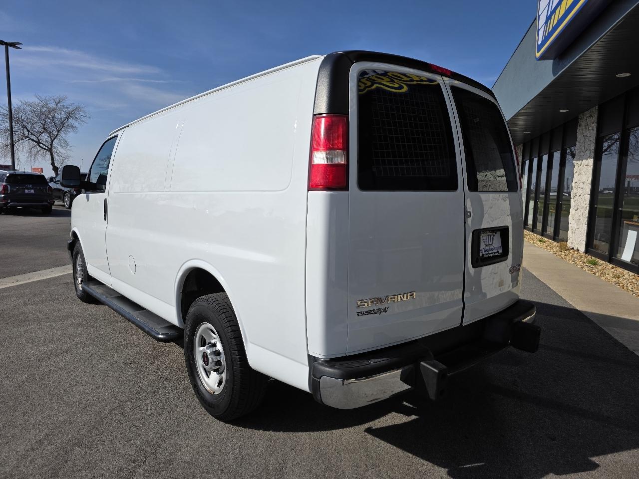 GMC Savana G2500 Cargo 2016