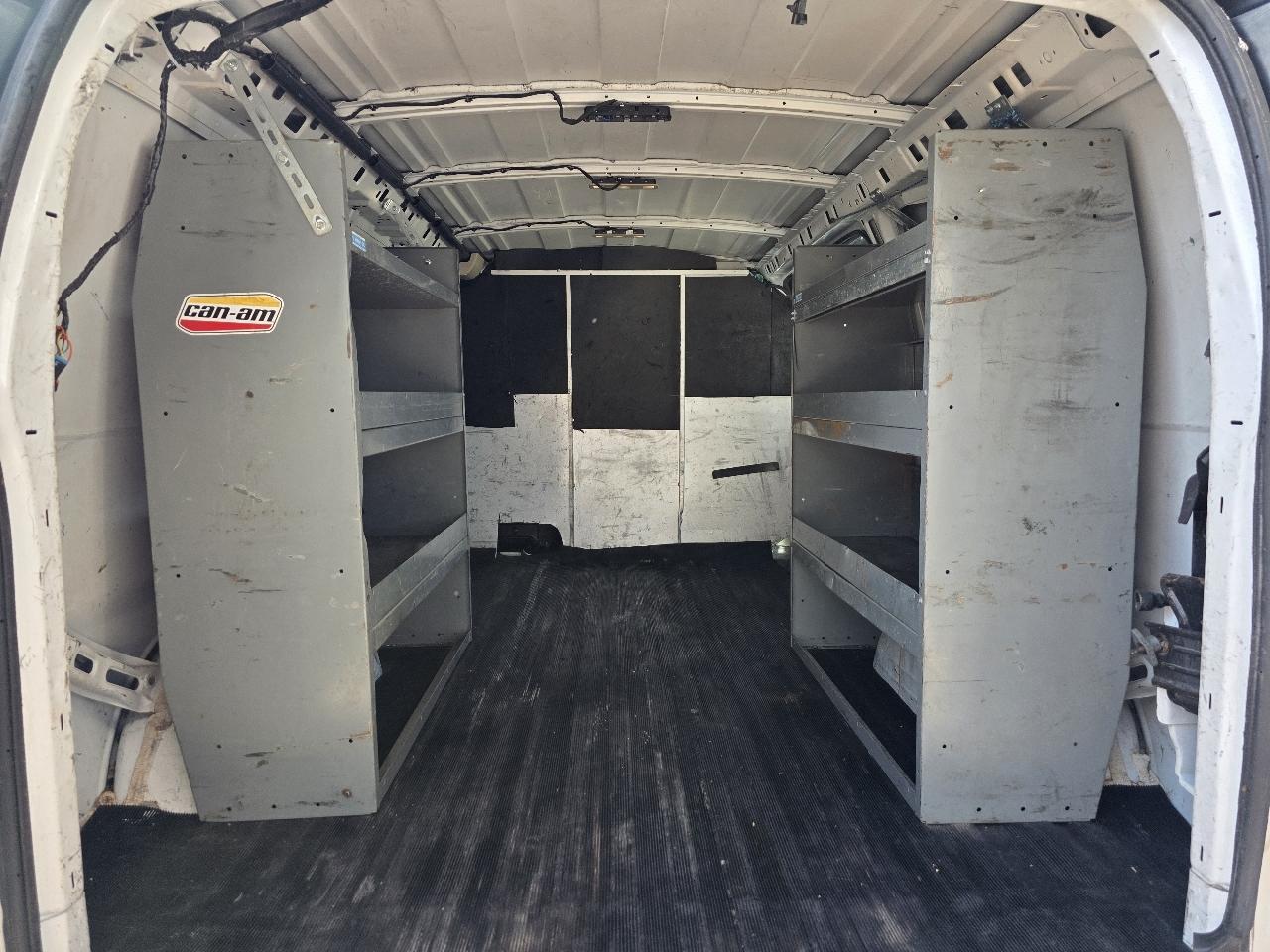 GMC Savana G2500 Cargo 2016