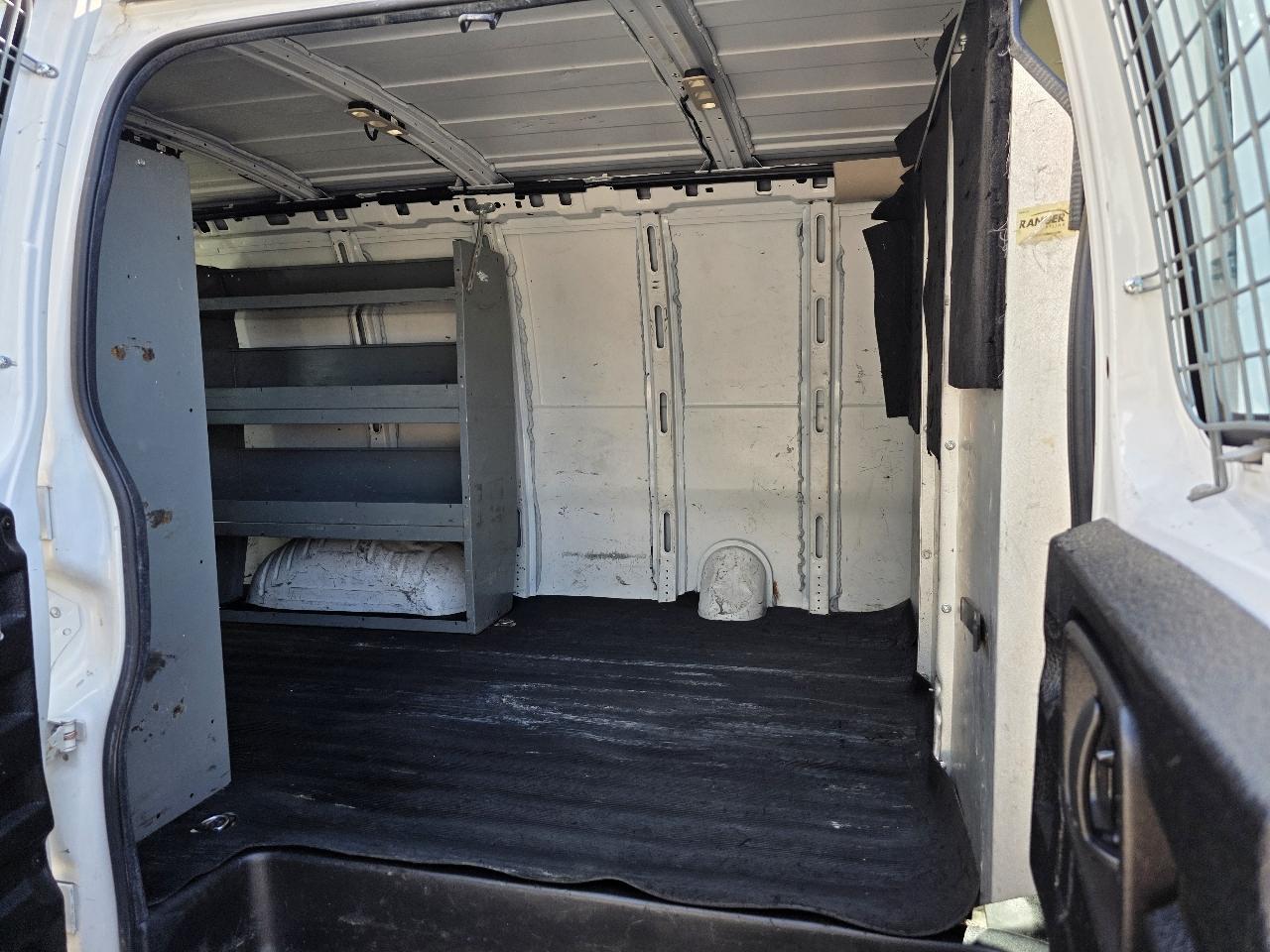 GMC Savana G2500 Cargo 2016