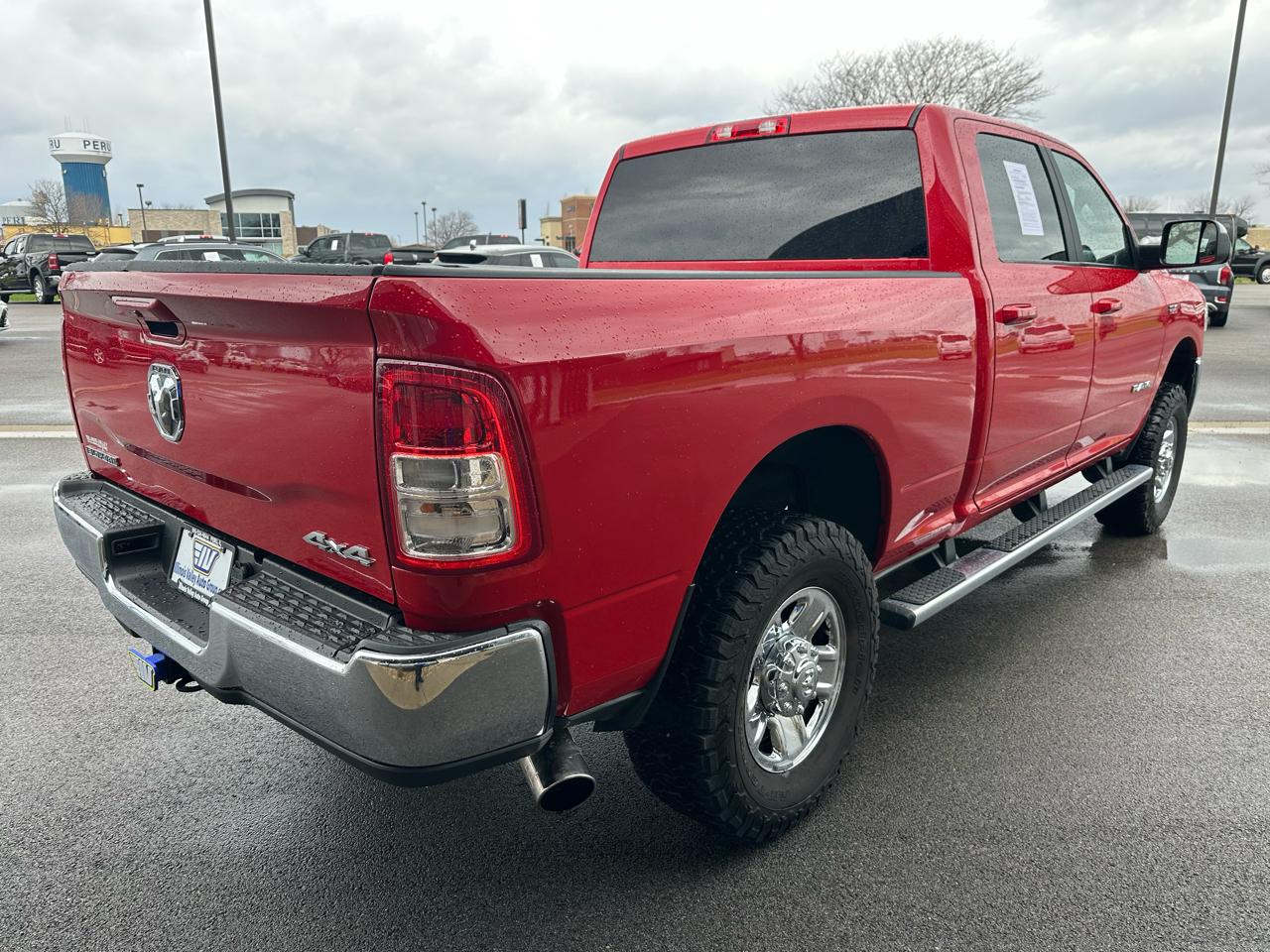 View vehicle photo 7