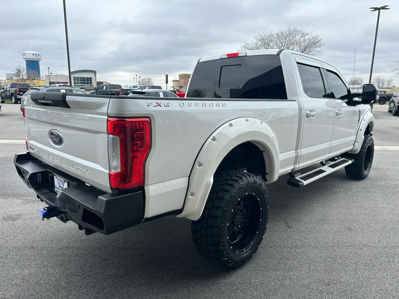 Ford F-350 SD Lariat Crew Cab 4WD 2018