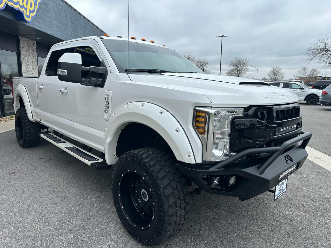 Ford F-350 SD Lariat Crew Cab 4WD 2018