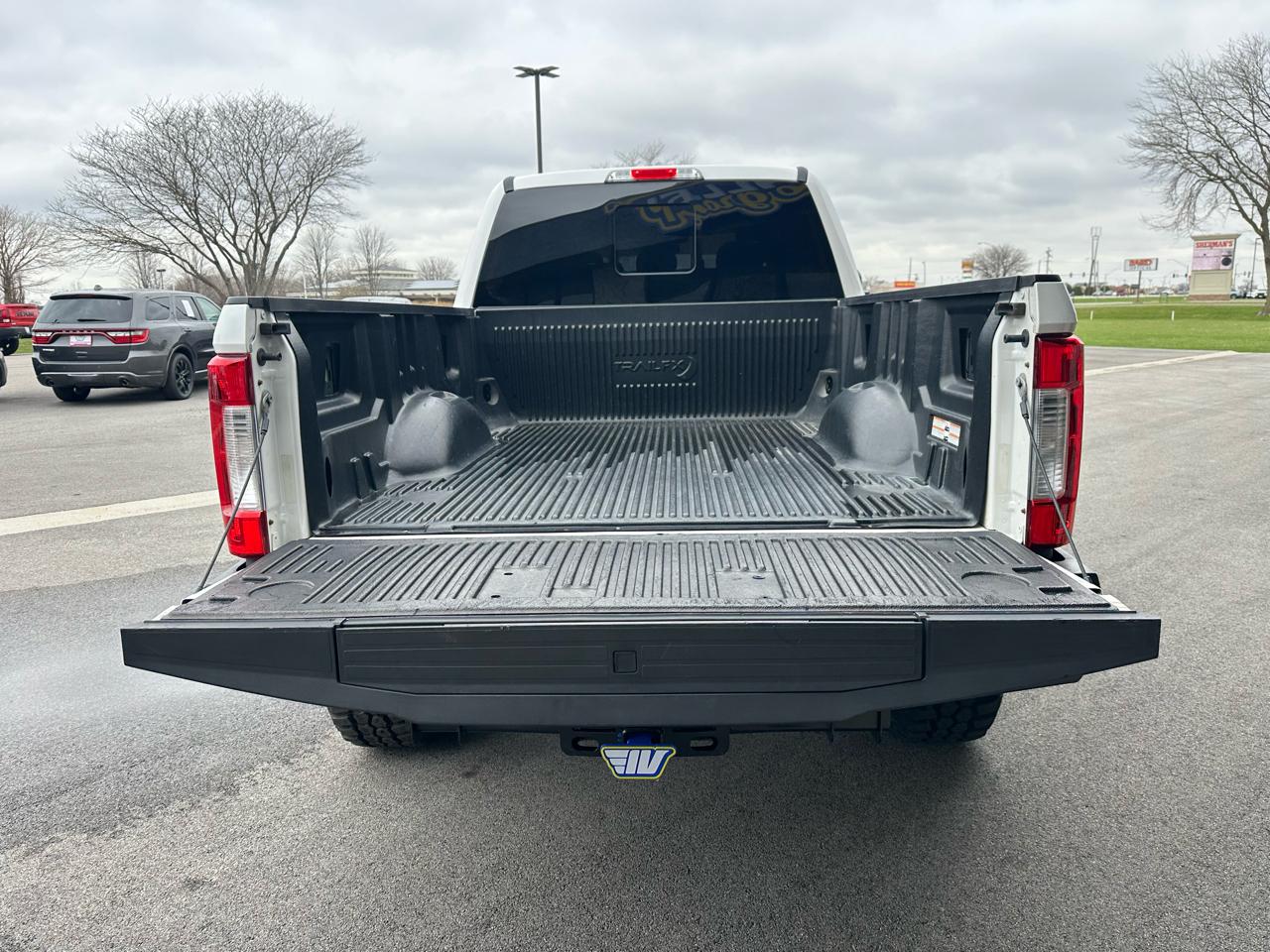Ford F-350 SD Lariat Crew Cab 4WD 2018