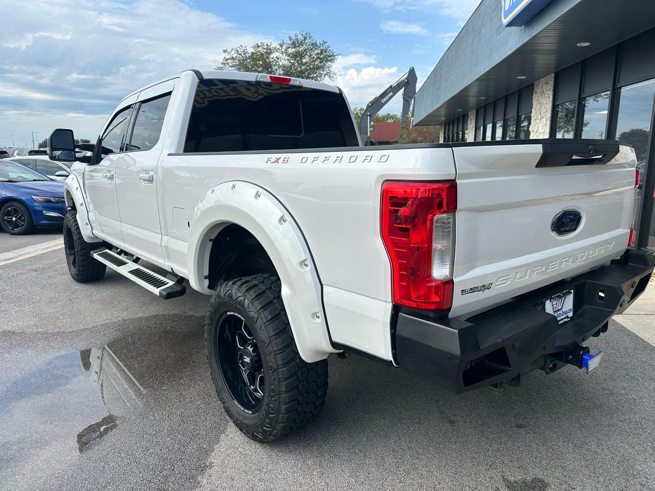 Ford F-350 SD Lariat Crew Cab 4WD 2018
