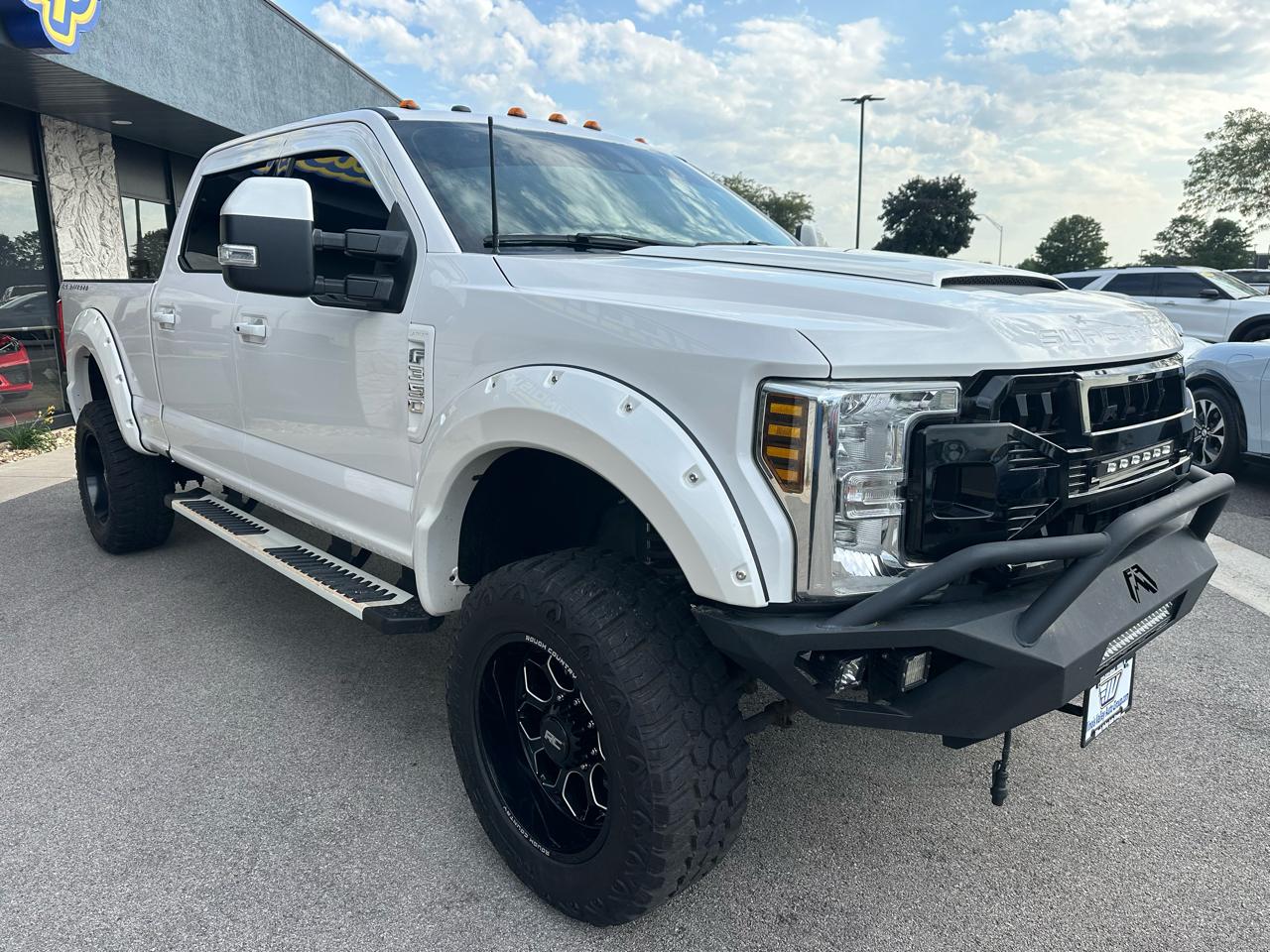 Ford F-350 SD Lariat Crew Cab 4WD 2018